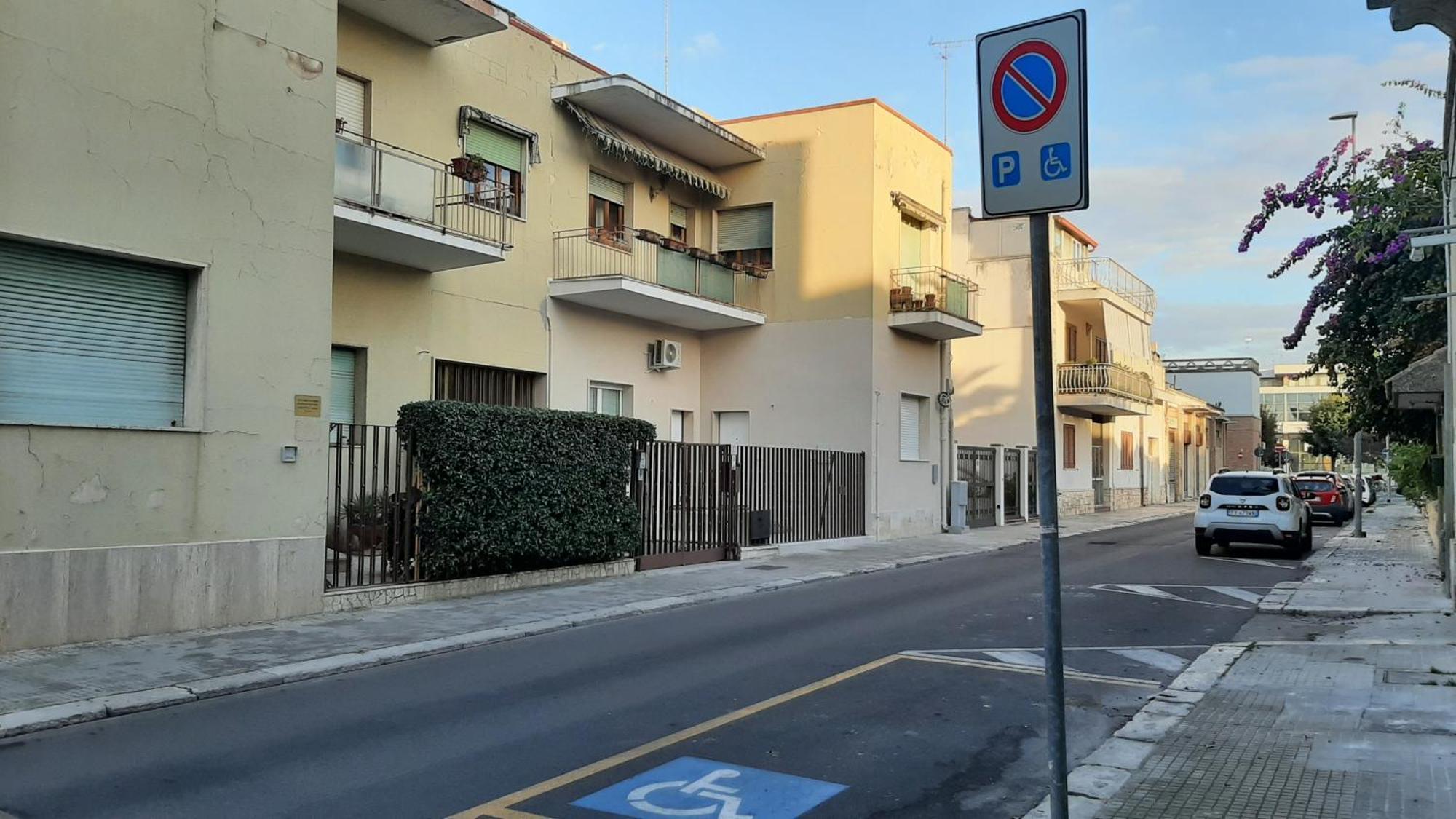 Apartament Elegante Bilocale Con Giardino Lecce Zewnętrze zdjęcie