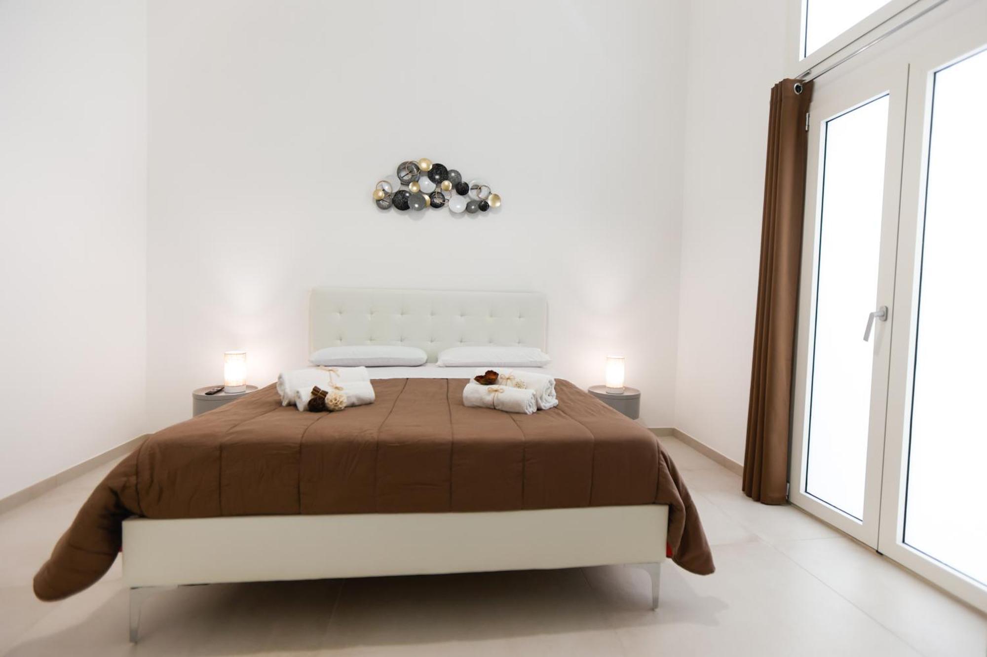 Apartament Elegante Bilocale Con Giardino Lecce Zewnętrze zdjęcie